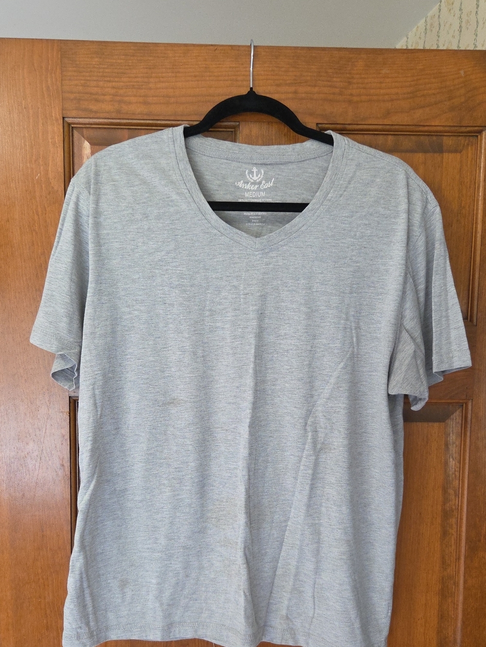 Men's V-Neck T-Shirt - Light Gray